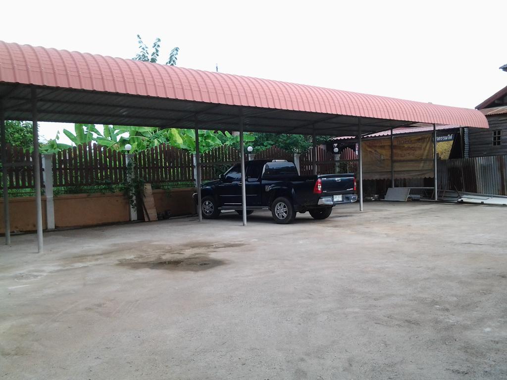 J-Safe Guesthouse Sukhothai Exterior foto