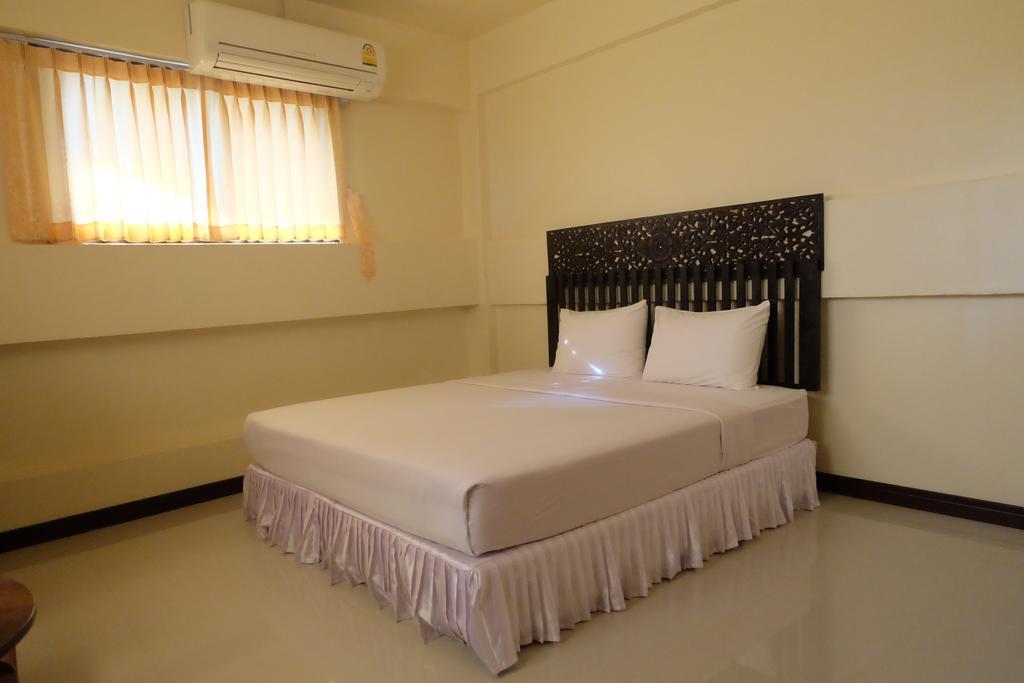 J-Safe Guesthouse Sukhothai Exterior foto