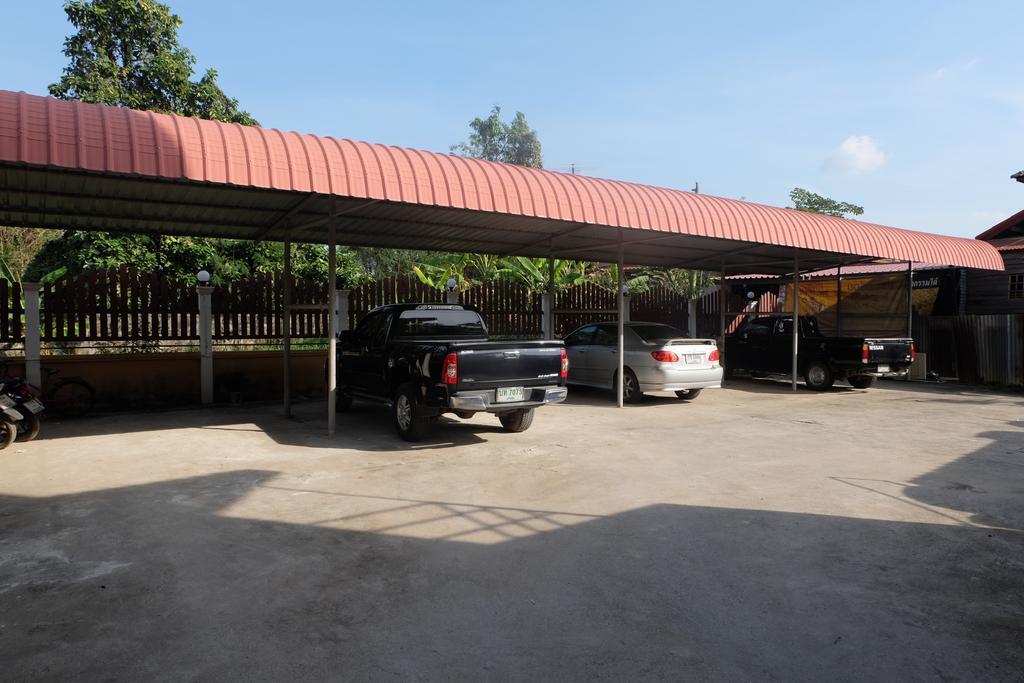 J-Safe Guesthouse Sukhothai Exterior foto