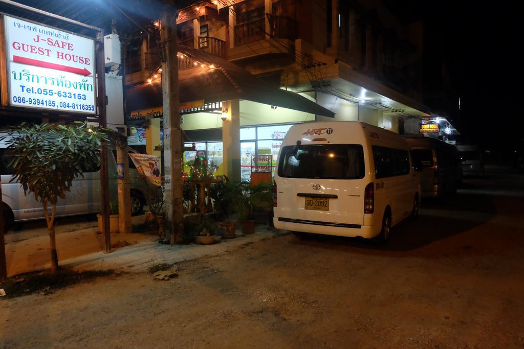 J-Safe Guesthouse Sukhothai Exterior foto